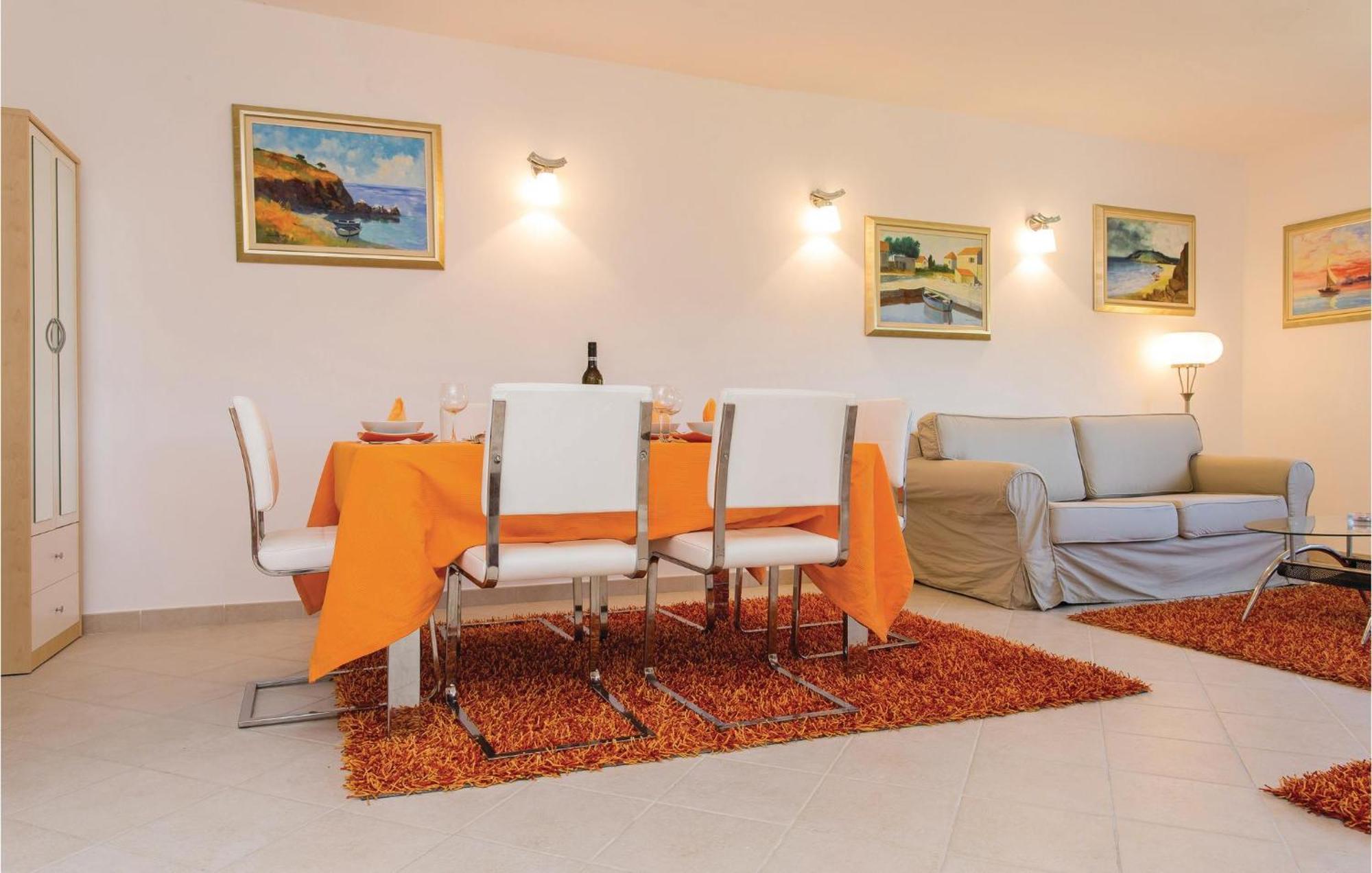 Amazing Apartment In Njivice With Wifi Экстерьер фото