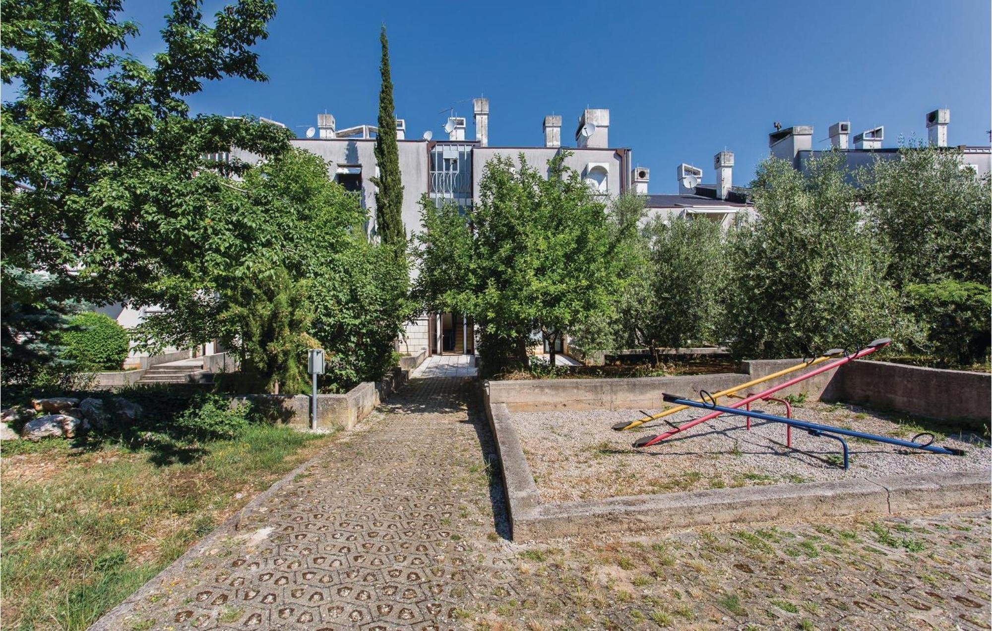 Amazing Apartment In Njivice With Wifi Экстерьер фото